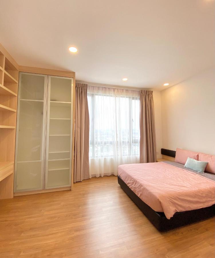 Dream Suite 2 - Landmark Residence 1, High Floor, Nice View, Wi-Fi & Tv Box Kajang Exteriör bild