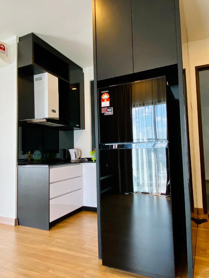 Dream Suite 2 - Landmark Residence 1, High Floor, Nice View, Wi-Fi & Tv Box Kajang Exteriör bild